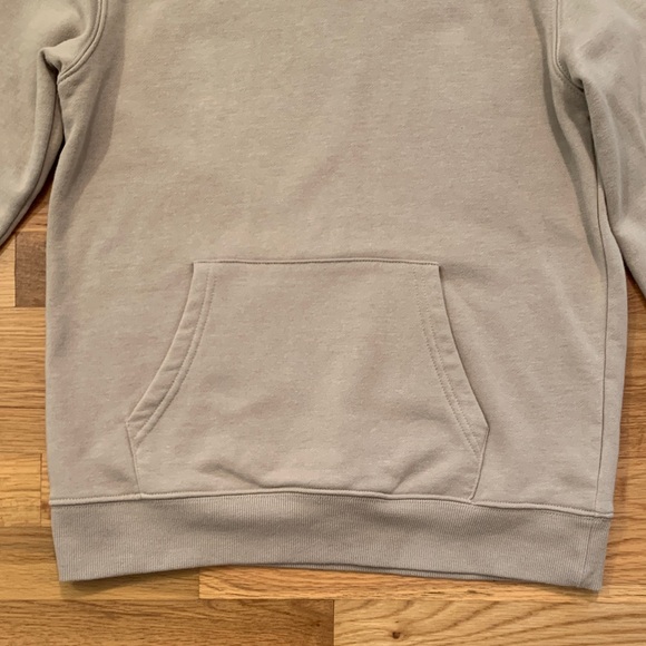 NWT New Balance Beige Hoodie Boys LARGE 14/16 - Picture 9 of 12